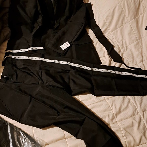 NWT- Unisex Black Suit pants, jacket & tie Mens Small-Woman MED/LG - Picture 6 of 10